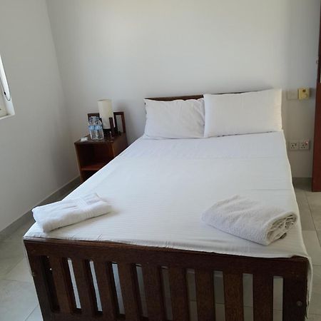 Amssler Beach Stay Kalutara Exterior foto