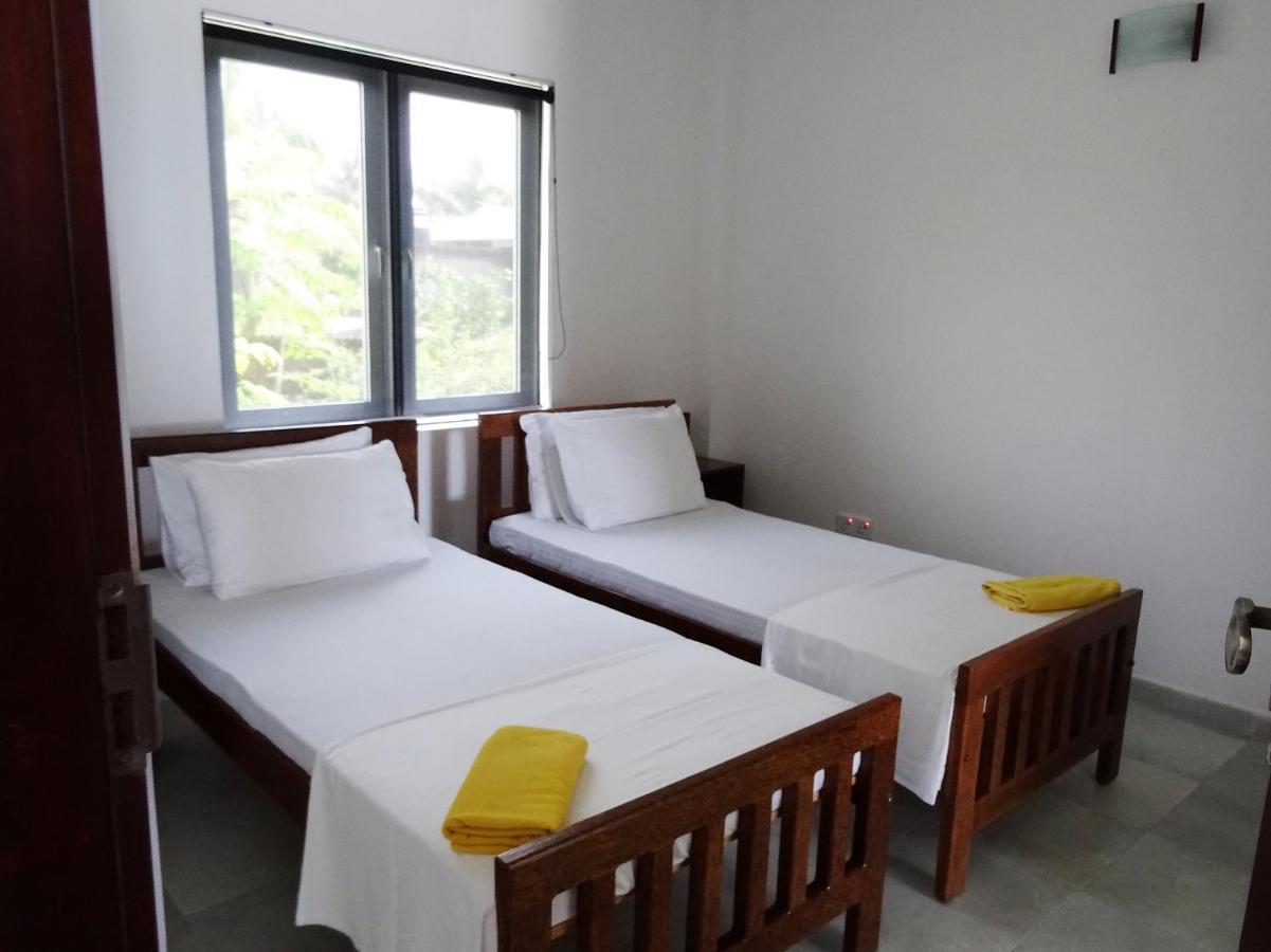 Amssler Beach Stay Kalutara Exterior foto