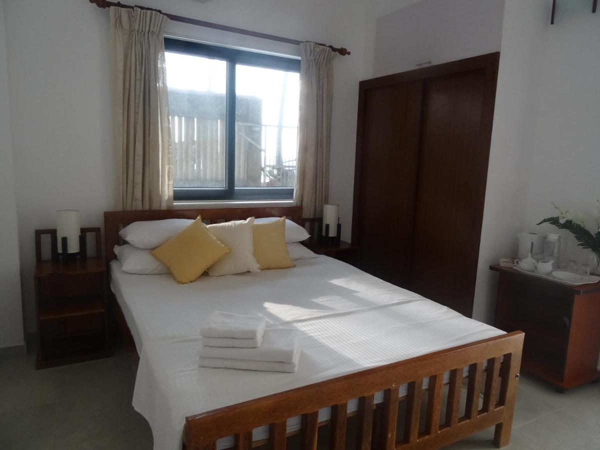 Amssler Beach Stay Kalutara Exterior foto