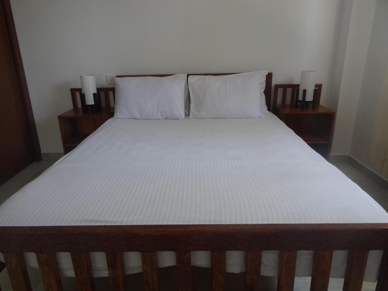 Amssler Beach Stay Kalutara Exterior foto