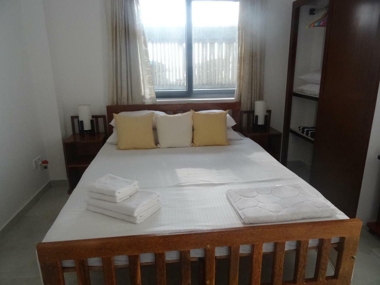Amssler Beach Stay Kalutara Exterior foto