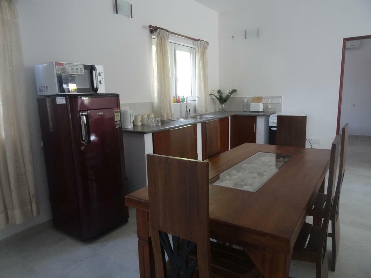 Amssler Beach Stay Kalutara Exterior foto
